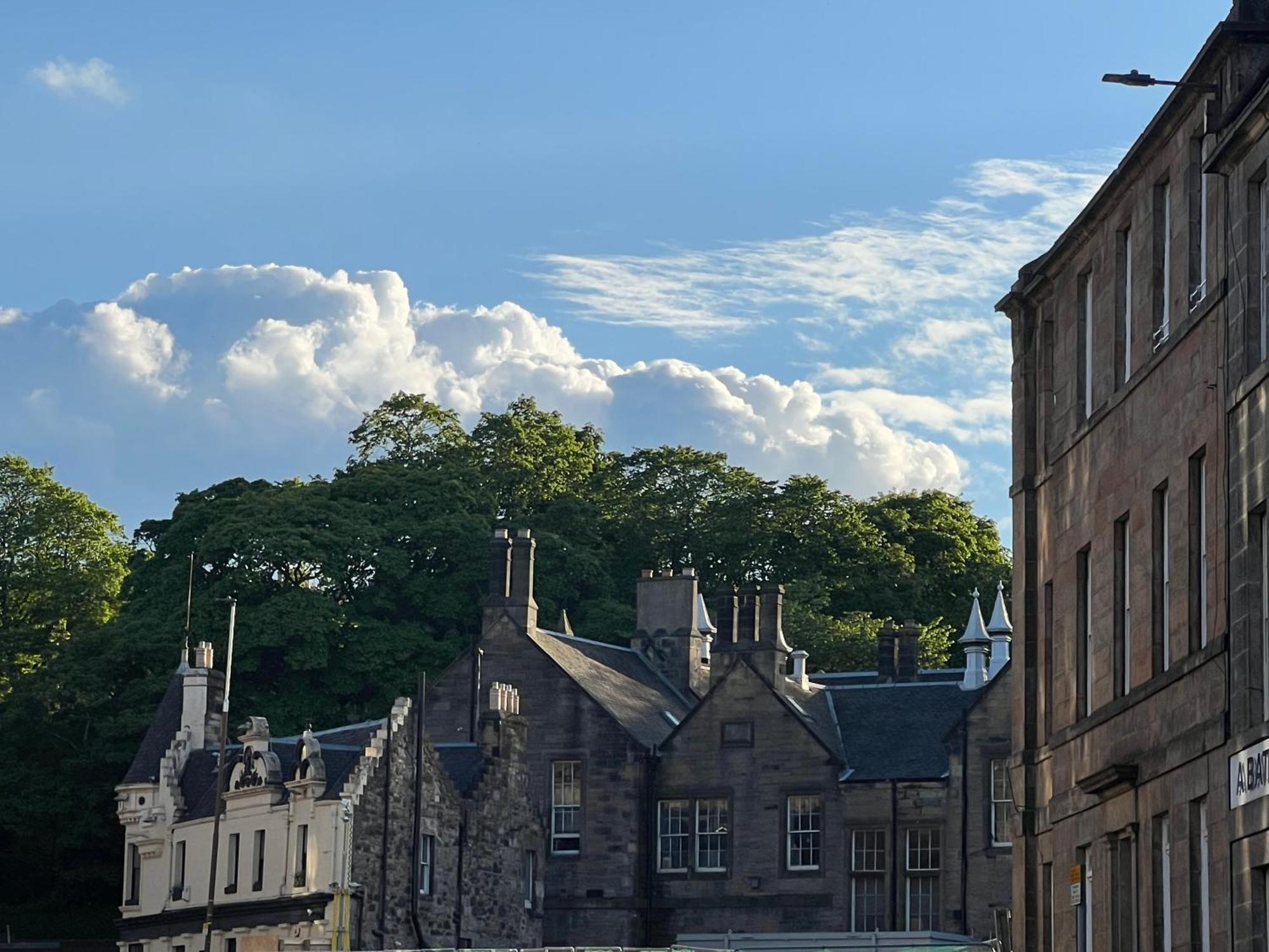 Central Apartment With Parking, Original Art And Antiques Edimburgo Exterior foto