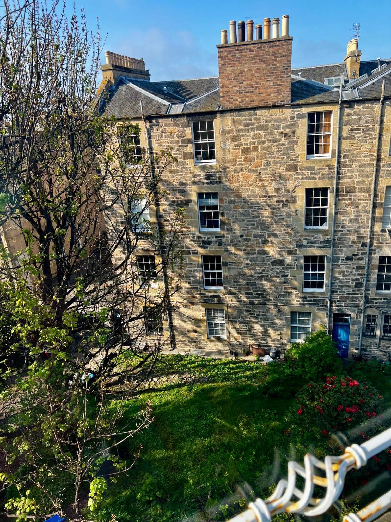 Central Apartment With Parking, Original Art And Antiques Edimburgo Exterior foto